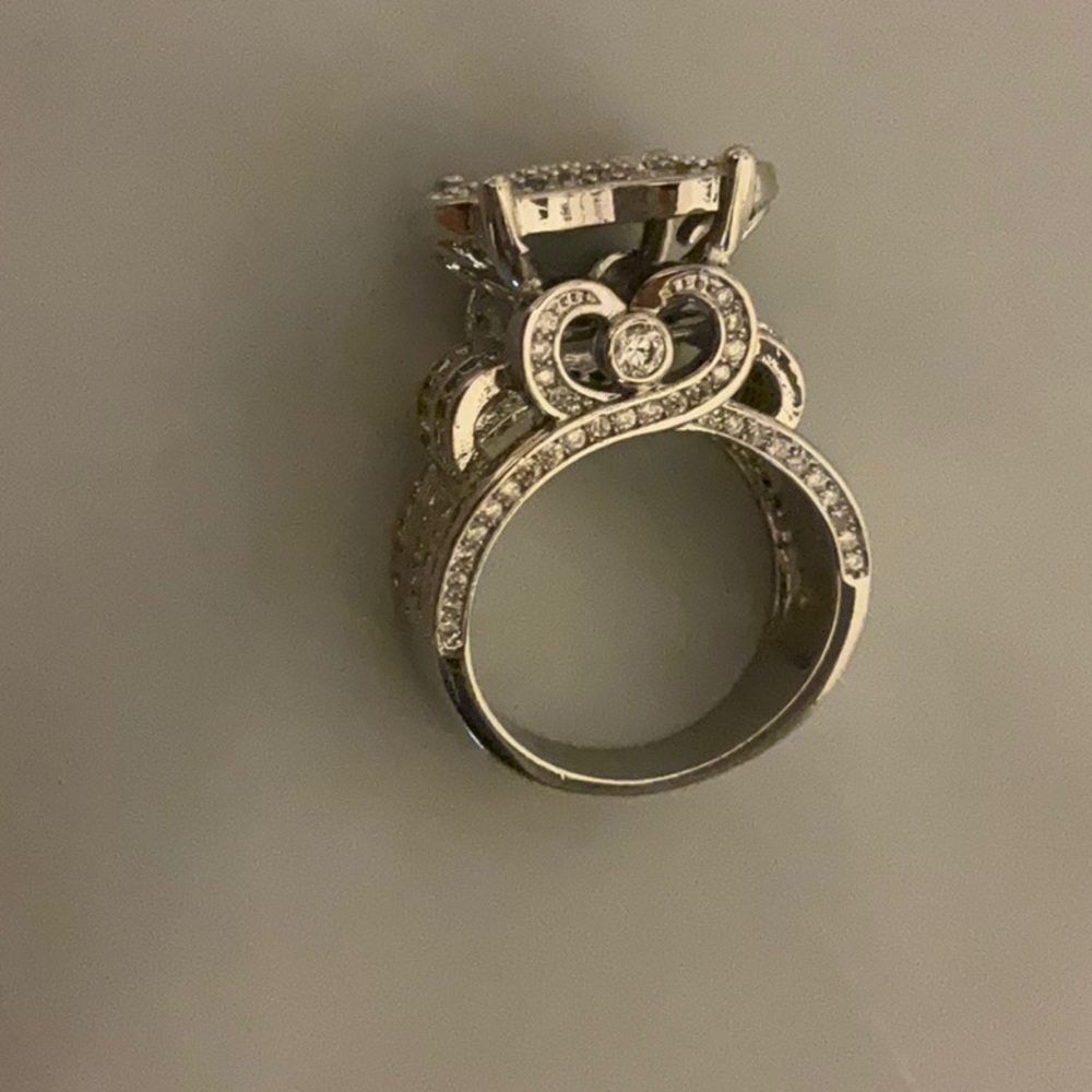 New sterling Silver CZ heart ring size 8. - Picture 5 of 7